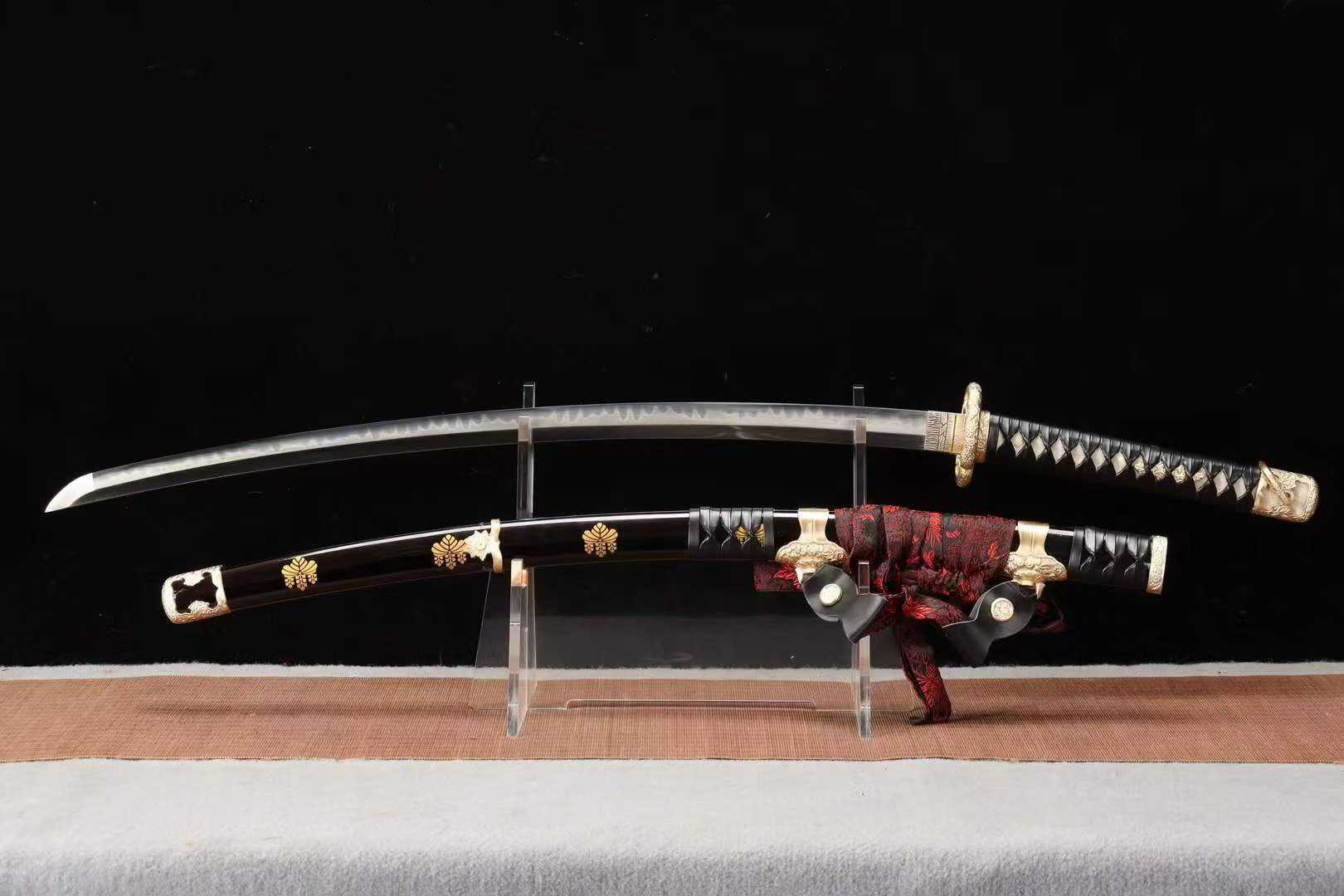 Kiếm Nhật Tachi Vô Ảnh Tật Phong – 26 Inch Thép T10 Tôi Đất, Rèn Tay, Chuôi Đồng & Da Cá Thật Cao Cấp